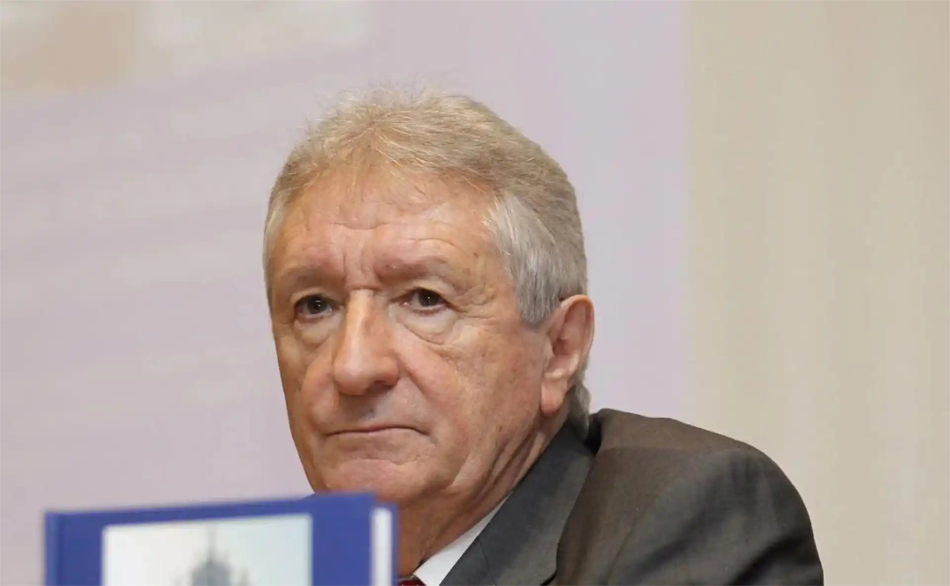 Ante la nueva república tecnológica